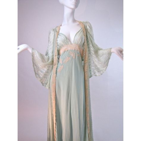 Vintage Long Robe For Daywear, Long Vintage Robe For Daywear, Vintage Long Fitted Robe, Gaun Abad Pertengahan, Nightgown And Robe, Bridal Trousseau, Goddess Athena, Lingerie Vintage, Peignoir Sets