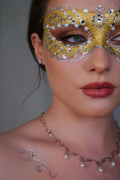 Mascarade Makeup, Amazon Lashes, Masquerade Mask Makeup, Mardi Gras Makeup, Masquerade Makeup, La Girl Cosmetics, Rhinestone Makeup, Bat Girl, High Fashion Makeup