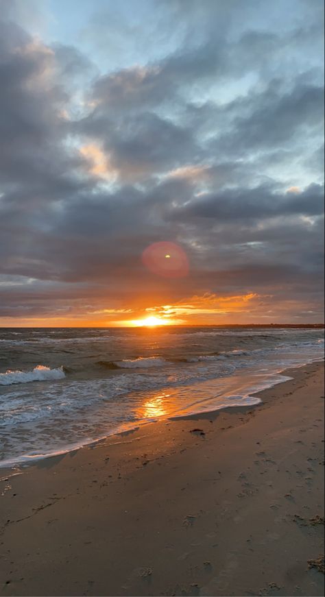 Melbourne, Victoria, Australia Melbourne Australia Beaches, Melbourne Australia Aesthetic, Australia Beaches, Victoria Beach, Nature Tourism, Melbourne Beach, Australia Beach, Pretty Landscapes, Ocean Wallpaper