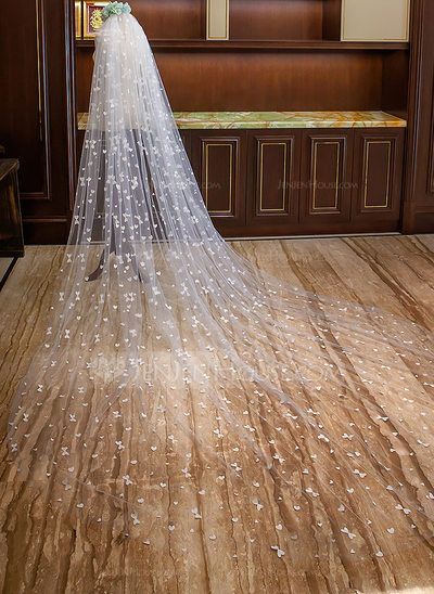 [AU$ 104.26] One-tier Lace Applique Edge Cathedral Bridal Veils With Lace Cathedral Bridal Veils, Bride Veil, Bridal Veils, Cathedral Veil, A Wedding Dress, Chapel Wedding, Wedding Veils, Wedding Veil, Bridal Veil