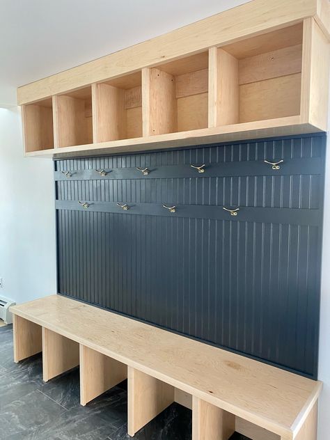 Built In Mudroom, Ski House Decor, Mudroom Remodel, Home Command Center, Mud Room Entry, Mudroom Organization, Mudroom Entryway, Mudroom Decor, Mudroom Laundry Room