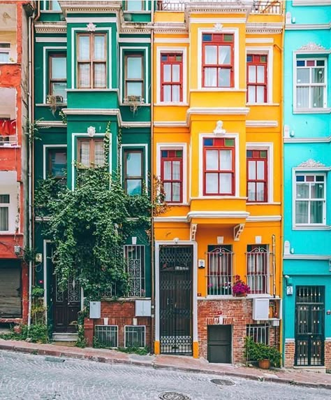 Colorful Homes Exterior, Cityscape Reference, Mom Background, Eclectic Townhouse, Beautiful Cityscapes, Beto Carrero World, Colorful Buildings, Interesting Buildings, Colourful Buildings