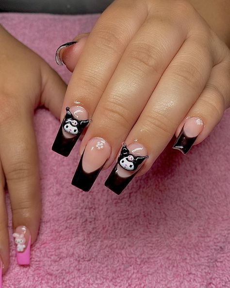 Sanrio Nail Inspiration, Sanrio Acrylic Nails Short, Sanrio Nails With Charms, Kuromi French Tips, Sanrio Nail Charms, Black Sanrio Nails, Sanrio Charm Nails, Hello Kitty Nail Charms, Back2school Nails