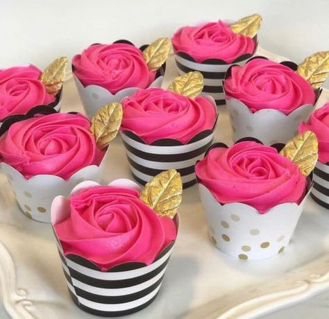 Bridal Shower Cake Table, Kate Spade Birthday Party, Kate Spade Inspired Party, Kate Spade Baby Shower, Selamat Hari Valentine, Kate Spade Party, Kate Spade Bridal Shower, Cake Table Decorations, Barbie Birthday