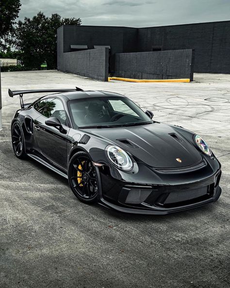 Blacklist Lifestyle | Cars on Instagram: “Black GT3RS! 👍 or 👎? | Photos by @kfletchphotography | #blacklist #porsche #gt3rs” Porsche Garage, Carros Porsche, Porsche Gt2 Rs, Porsche Gt3 Rs, Black Porsche, Porsche Sports Car, Porsche Classic, Porsche 991, Porsche Gt3