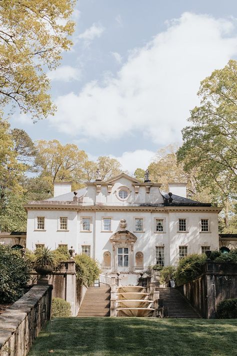 Atlanta History Center Wedding, Swan House Atlanta, Swan House Wedding, The Swan House, House Columns, Estate Gardens, Boxwood Garden, Atlanta Wedding Venues, Swan House