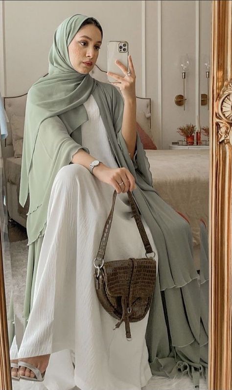 Abaya Aesthetic, Latest Abaya Designs, Latest Abaya, Abaya Designs Latest, Abaya Collection, Dress Islamic, Abaya Fashion Dubai, Abaya Hijab, Muslimah Outfit