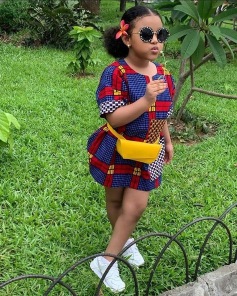 Ankara Styles And Inspiration no Instagram: “Rate the style over 10 . Tag the muse below . Advert rate - 2,000NGN for 1 post and 5,000NGN for 3 posts. DM to advertise . Follow…” African Marketplace, Baby African Clothes, African Kids Clothes, Ankara Styles For Kids, African Dresses For Kids, Printed Short Dresses, African Children, Kids Fashion Dress, African Girl