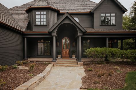 Brown Roof Houses, Brown House Exterior, Brown Roofs, Exterior Gray Paint, Black Houses, Brown Roof, Paint Your House, Dark House, Brown House