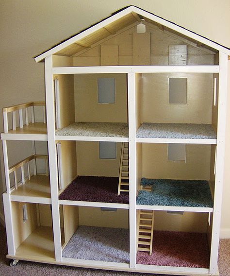 I am going to make two houses like this one for each daughter with the carpet and I plan to paint some rooms and wrapping paper/wall paper the rest :) Diy Barbie House, Diy Doll House, Diy Barbie Furniture, Doll House Plans, Barbie Doll House, Barbie Diy, Barbie House, Barbie Furniture, Doll Furniture