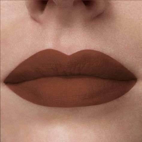 Brown Lipsticks For Brown Skin, Brownish Lipstick Shades, Brown Lipstick Pale Skin, Brownish Red Lipstick, Maybelline Brown Lipstick, Brown Lipstick Makeup Look, Cool Toned Lipstick Shades, Lipstick Brown Shades, Brown Shade Lipstick