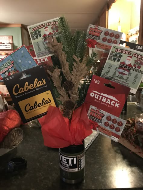 Knife Gift Basket, Christmas Gift Card Basket, Gift Card Presentation For Men, Christmas Gift Card Bouquet, Gift Card Raffle Basket, Gift Card Bouquet For Men, Fundraiser Raffle Ideas, Gift Card Bouquet Christmas, Gift Baskets To Sell