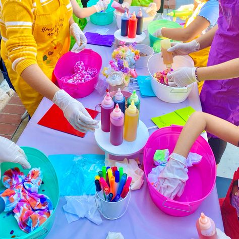 Tie-Dye Parties are all the craze!! Let us help you host your own - we take care of everything from start to finish ⭐️ The Dye Party, Craft Ideas Birthday Party, Tie Dye Bday Party Ideas, Tie Dye Themed Birthday Party, The Dye Party Ideas, Tie Dye Sleepover Party, Craft Party Food, Tye Dye Birthday Party Ideas Food, Tye Dye Party Ideas