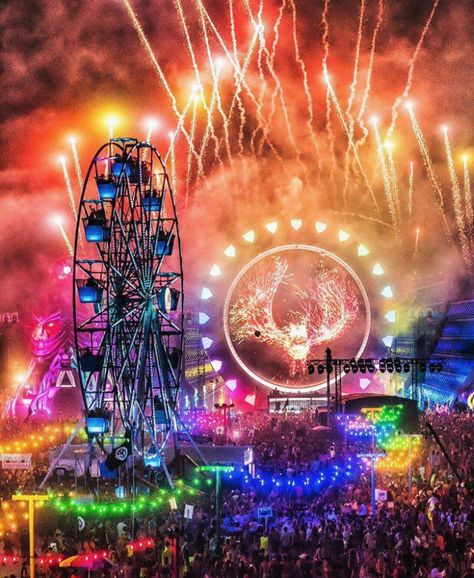 EDC ORLANDO! Festival Crowd, Edc Orlando, Love For Music, A State Of Trance, Edc Las Vegas, Trendy Music, Electric Daisy, Electronic Music Festival, Electric Daisy Carnival