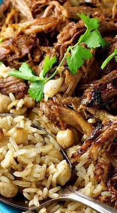 Shredded Lamb, Pilaf Rice, Arabisk Mad, Middle East Food, Middle East Recipes, Lamb Dishes, Middle Eastern Dishes, Recipetin Eats, Eastern Cuisine