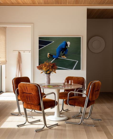 #ChairOfTheWeek - As the fall season approaches, we can't help but feel drawn to rich pumpkin hues like that of these vintage chairs. Design by @anne_mcdonald_design and featured in @jennikayne. #favoriteseating #vintagechairs #gametable #pumpkinspice #autumnalcolors #fallseason Anne Mcdonald Design, Oregon Beach House, Son House, Oregon Beach, Oregon House, Century Decor, Art Chair, Scandi Style, Vintage Chairs