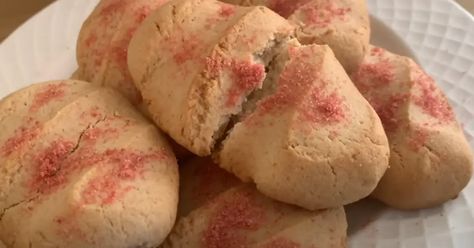 Delicious Salporanz Cookie Recipe - October 2024 Flavored Butter, Cookie Do, Grated Coconut, December 2024, Melt In Your Mouth, Cookie Recipe, Corn Starch, Powdered Sugar, Simple Ingredient