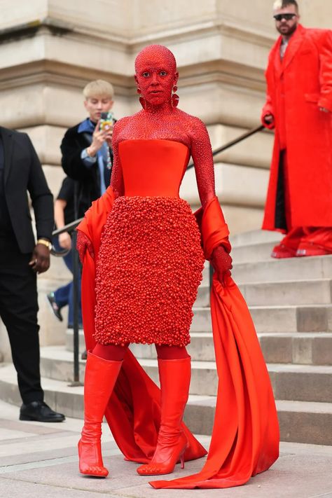 Doja Cat Schiaparelli 2023, Doja Cat Met Gala 2023, Doja Cat Schiaparelli, Doja Cat Red, Paris Fashion Week Outfits, Fashion Week Dresses, Met Gala Outfits, Met Gala Dresses, Gala Outfit