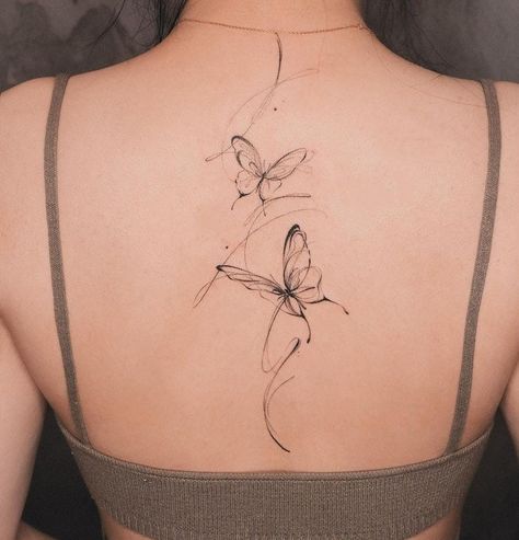 Fine Line Tattoo Back, Delicate Feminine Tattoos, Big Tattoos, Beautiful Back Tattoos, Purple Tattoos, Tato Minimal, Small Pretty Tattoos, Tasteful Tattoos, Spine Tattoos For Women