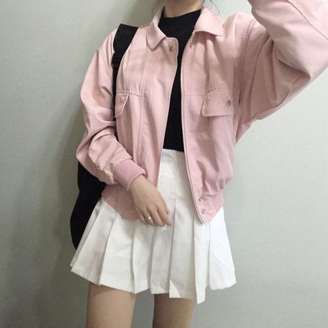 𝑷𝒊𝒏𝒕𝒆𝒓𝒆𝒔𝒕: 𝒉𝒐𝒏𝒆𝒆𝒚𝒋𝒊𝒏 ❀ Peach Outfit Ideas, Peach Outfit, Grunge Tattoo, Rok Mini, Funky Outfits, Mia 3, Ulzzang Fashion, Pink Jacket, White Skirt