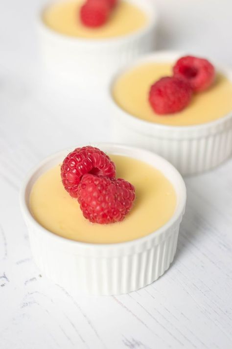 How to Make an Easy Lemon Posset Flan, Lemon Posset Recipe, Posset Recipe, Lemon Posset, No Egg Desserts, Cream Desserts, Creamy Desserts, Köstliche Desserts, Lemon Desserts