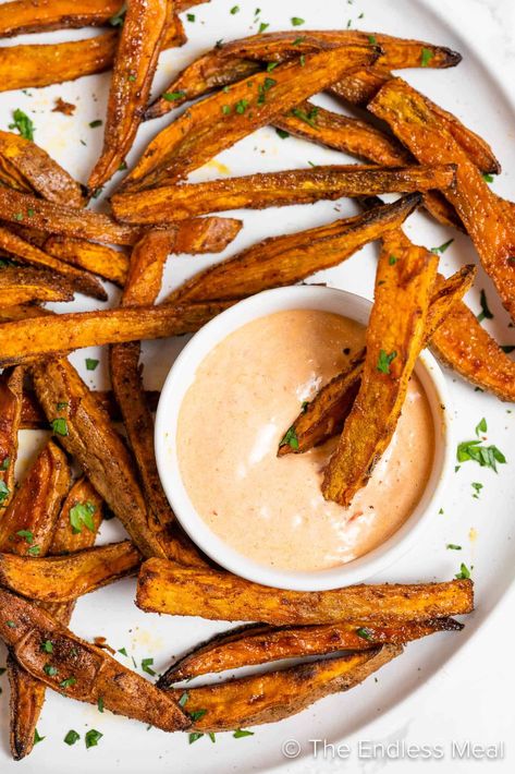 Oven Sweet Potato Fries, Harissa Mayo, Homemade Sweet Potato Fries, Air Fryer Sweet Potato Fries, Harissa Recipes, Crispy Sweet Potato Fries, Spicy Dip, Kitchen Staples, Crispy Sweet Potato