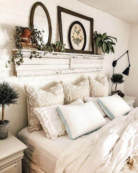 Vintage Farmhouse Bedroom, Rustic Farmhouse Bedroom, Rustic Bedroom Design, Decorating Bedroom, Rustic Bedroom Decor, Hunting Cabin, Interior Vintage, Rustic Room, General Ideas