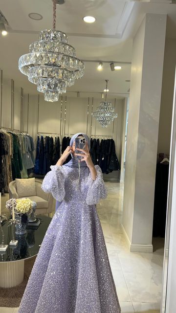 Pakistan Bridesmaid Dresses, Hijabi Prom Dress Gowns, Hijabi Prom Dress Classy, Hijabi Bridesmaid Dresses, Halal Prom Dresses, Hijabi Engagement, Hijabi Party Dress, Modest Ball Gowns, Modest Prom Dresses Muslim