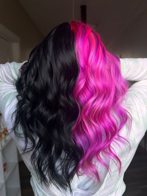 Half Hot Pink Half Black Hair, Black Hair With Hot Pink Money Piece, Split Dye Vivid, Hot Pink Hair Dye Ideas, Pink And Black Split Dye Short Hair, Spilt Dye Hair Ideas Blonde, Half N Half Hair Color, Dark Colorful Hair, Black And Magenta Hair