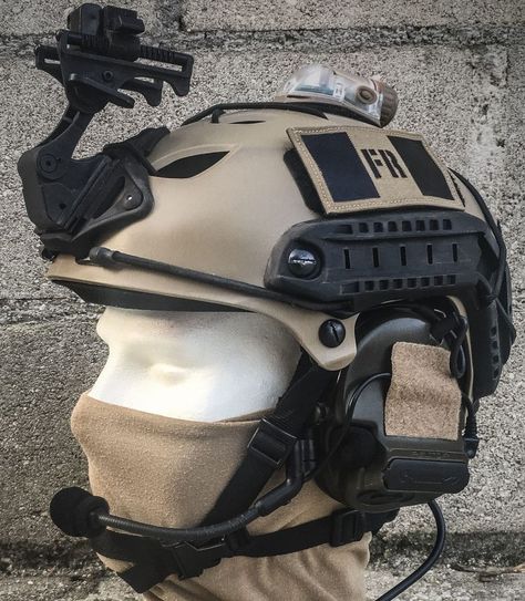 Tactical Helmet Setup, Military Helmet, Combat Helmet, Army Helmet, Army Gears, Tactical Wear, Tactical Helmet, Military Gear Tactical, Tac Gear