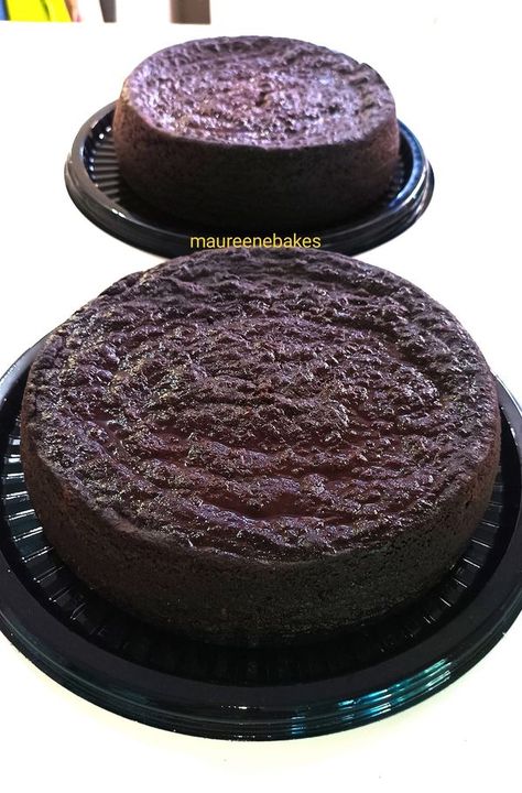 Bajan Black Cake Recipe, Bajan Bakes Recipe, Black Cake Recipe, Bajan Recipe, Guyanese Recipes, Trini Food, Black Cake, Food And Recipes, Barbados