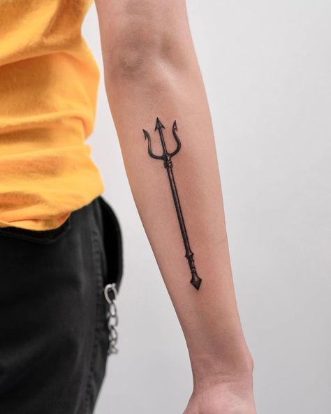 Small Trident Tattoo Men, Mens Trident Tattoo, Trident Tattoo For Men Forearm, Trident Tattoo Stencil, Small Poseidon Tattoo, Triton Tattoo Men, Trident Spine Tattoo, Poseidon Trident Tattoo Design, Posidens Trident Tattoo