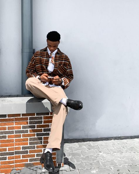 Kelvin ATC | Fashion Influencer (@kelvin_atc) • Instagram photos and videos Mens Street Outfits, Outfit Inspo Men Casual, Formal Wear For Men’s, Black Men Portraits, Men Outfit Inspiration Casual, Guys Clothing Styles Streetwear, Classic Men's Clothing Style, Elevated Streetwear Men, Men’s Business Outfits