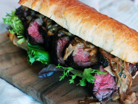 Filet Mignon Recipes Grilled, Best Steak Sandwich, Steak Sandwich Recipes, Mignon Steak, Steak Sandwiches, Filet Mignon Recipes, Filet Mignon Steak, Jalapeno Sauce, Steak Sandwich