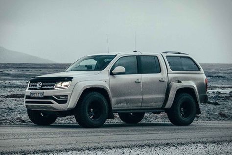 #volkswagen #snow #riding #cars Vw Amarok V6, Vw Pickup, Volkswagen Amarok, Vw Amarok, Mens Gear, Ford Maverick, Big Car, Arctic Circle, Types Of Vehicle