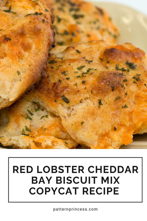 fresh and warm cheddar biscuits Quick Party Food, Red Lobster Biscuit Mix, Red Lobster Cheddar Bay Biscuits, Red Lobster Biscuits, Savory Breads, Bread Buns, Cheddar Bay Biscuits, Potato Flakes, Cheddar Biscuits