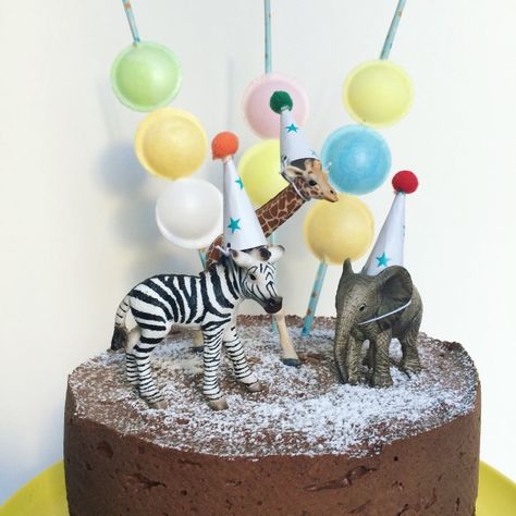 Cubs Cake, Party Animal Cake, 3rd Birthday Cakes, Birthday Cake Chocolate, Animal Cake, Bear Cub, Safari Birthday, Party Animal, Baby Bear