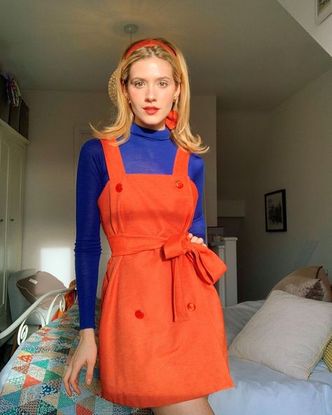 🍒Maddie Close🍒 on Instagram: “Oops I made a new dress✨🕺🧡 Finished sewing this orange beauty of a dress🍊 I made it using a pattern I created & some snazzy orange denim…” Orange 60s Outfit, Orange 90s Outfit, Orange Vintage Outfit, Orange Themed Outfit, Blue And Orange Outfit Aesthetic, Blue And Orange Outfit Ideas, Orange Outfits Aesthetic, Orange Aesthetic Outfits, Orange Outfit Aesthetic