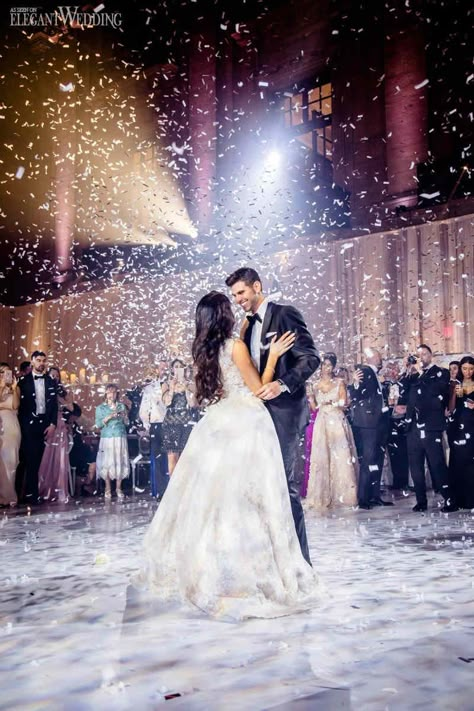 Raining Confetti Wedding Dance | ElegantWedding.ca First Dance Wedding Songs, Wedding Photography List, Wedding First Dance, Dance Floor Wedding, Outdoor Wedding Photography, Wedding Ceremony Ideas, Ballroom Wedding, Wedding Confetti, Fun Wedding Photography