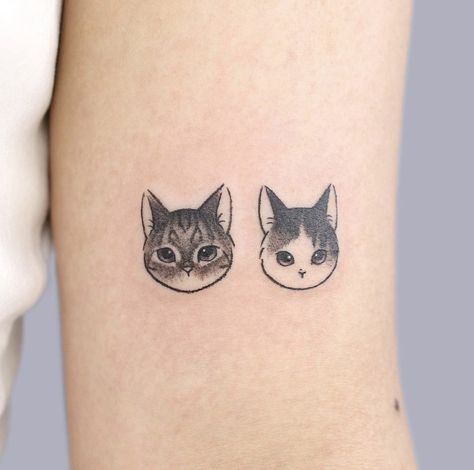 Brown Cat Tattoo, Angry Cat Tattoo, Siamese Tattoo, Siamese Cat Tattoo, Siamese Cat Tattoos, Kpop Tattoos, Bts Tattoos, Cat Tat, Landscape Tattoo