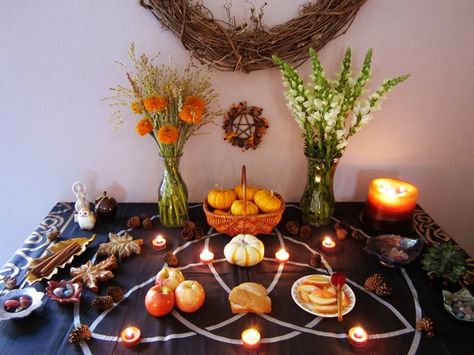 Happy Mabon!  May your harvest be bountiful! Autumn Equinox Altar Ideas, Autumn Equinox Altar, Autumn Alter, Mabon Altar Ideas, Samhain Alter, Autumn Altar, Mabon Altar, Mabon Celebration, Samhain Altar