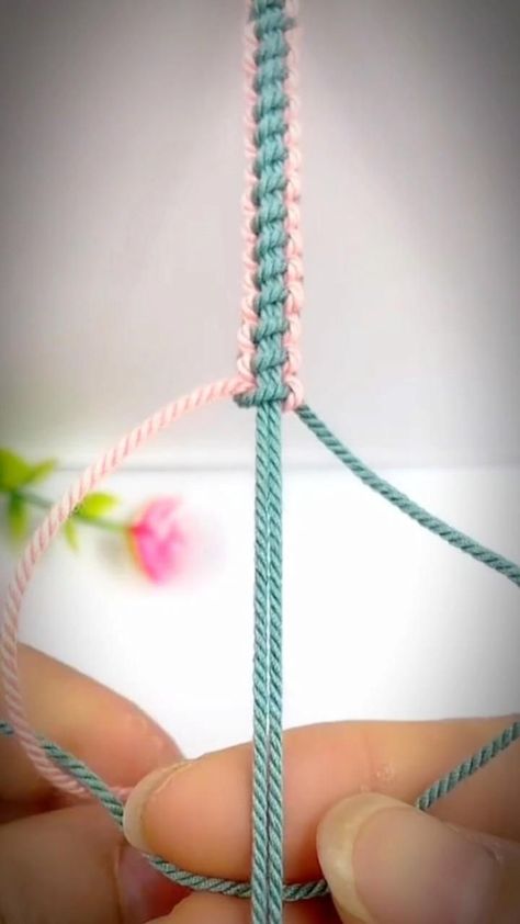 Easy Bracelet Patterns: Fun DIY Ideas for All Skill Levels How To Make A Flower Bracelet String, Bracelet Made Of Thread, Easy Brackets To Make, Friendship Bracelet Patterns Videos, How To Tie A Loop On A Bracelet, How To Make Friendship Bands At Home, How To Make Breslet, Beginner Friendship Bracelets Tutorials, Bracelets String Tutorial