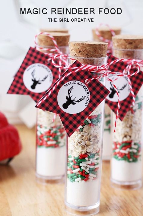 Magic Reindeer Food Printable Magic Reindeer Food Recipe, Magic Reindeer Food Printable, Tags Printable Free, Reindeer Food Recipe, Reindeer Food Printable, Buffalo Check Christmas Decor, Creative Christmas Crafts, Magic Reindeer Food, Christmas Neighbor