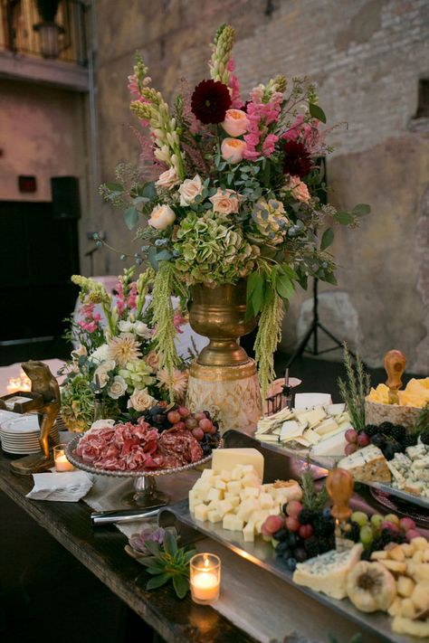 Wedding Food Display, Wedding Buffet Food, Cheese Table, Wedding Food Stations, Cheese Display, Wedding Appetizers, Food Buffet, Reception Food, Wedding Reception Food