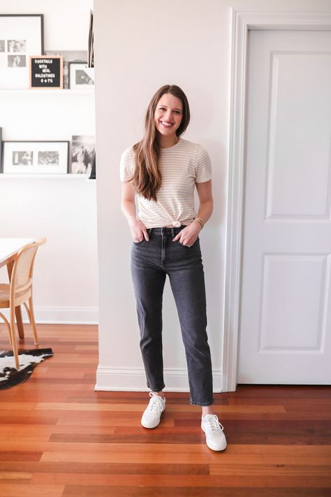 Everlane 90s Cheeky Jean, Jeans Guide, Work Vibes, Jcrew Coat, What Shoes To Wear, Advice Column, Everlane Jeans, Tan Shirt, Style Travel