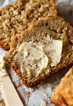 Toasted Coconut Banana Bread. Moist, soft and loaded with toasted coconut...a fun spin on a classic Banana Bread Moist, Coconut Banana Bread, Cookies And Cups, Banana Bread Cookies, Banana Coconut, Ripe Bananas, Banana Bread Recipe, Coconut Recipes, Dessert Bread