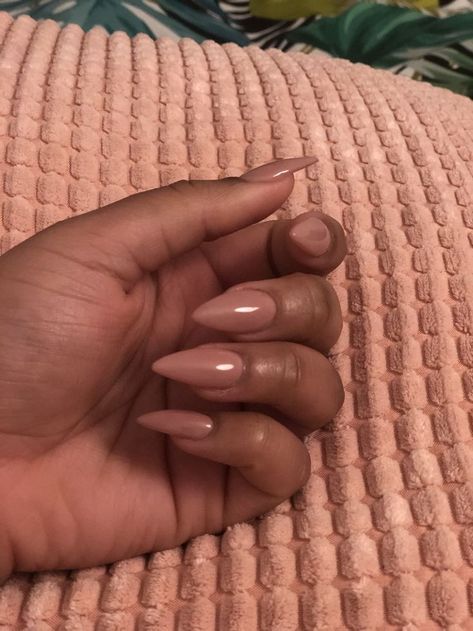 Classy Almond Nails, Brown Acrylic Nails, Milky Nails, Nude Nail Designs, Simple Gel Nails, Work Nails, Almond Acrylic Nails, Acrylic Nails Coffin Short, Pinterest Aesthetic