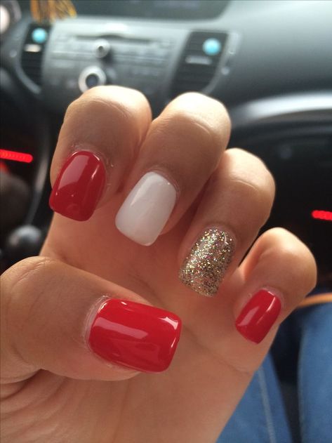 Nails Red And White, Prom Nails Red, Red And White Nails, Unghie Sfumate, Unghie Nail Art, White Glitter Nails, Christmas Nails Easy, Easy Nails, Red Nail Designs