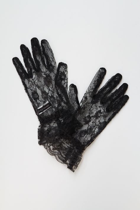 Black Lace Gloves Aesthetic, Black Lace Gloves Outfit, Lace Gloves Aesthetic, Black Gloves Aesthetic, Lace Gloves Black, Aesthetic Gloves, White Lace Gloves, Gloves Aesthetic, Black Lace Gloves