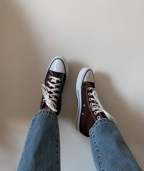 Brown high top converse against white wall, styled with straight leg jeans

brown converse, brown converse aesthetic, brown converse outfit, high tops, outfit aesthetic, casual outfit, spring fashion, womens sneakers, womens shoes, home photoshoot Tops Outfit Aesthetic, Brown Converse Aesthetic, Brown Converse Outfit, High Top Converse Outfit, Casual Outfit Spring, High Tops Outfit, Brown Converse, Highlight Ig, Converse Aesthetic